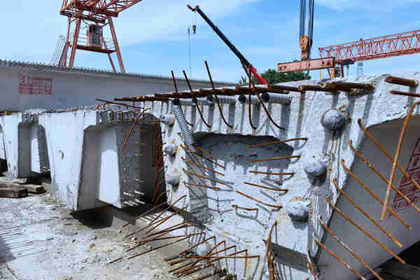 橋梁現(xiàn)場(chǎng)拉拔承載力檢測(cè)